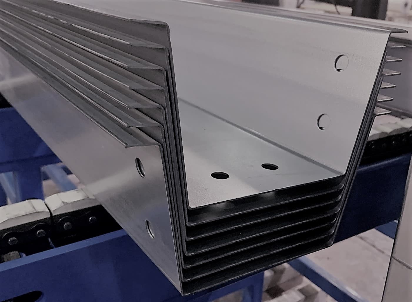 Industrial box profile guttering and downpipe